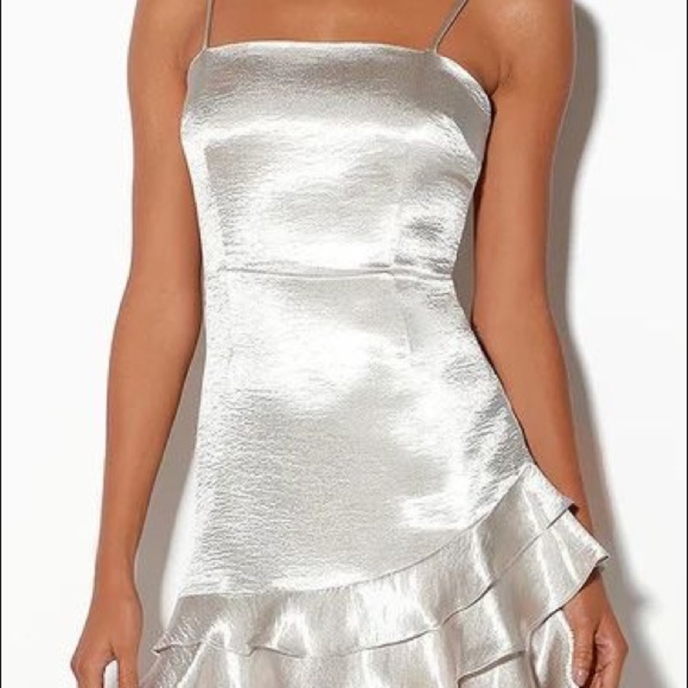 BB DAKOTA RUFFLE TRIM DRESS